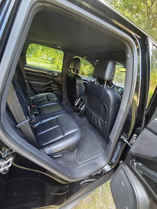 2014 Porsche 958 Cayenne - Image 8 of 20