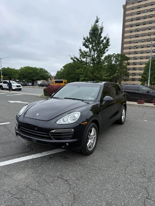 2014 Porsche 958 Cayenne - Image 2 of 20