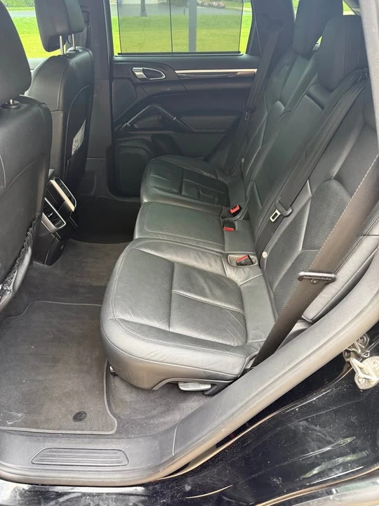 2014 Porsche 958 Cayenne - Image 11 of 16