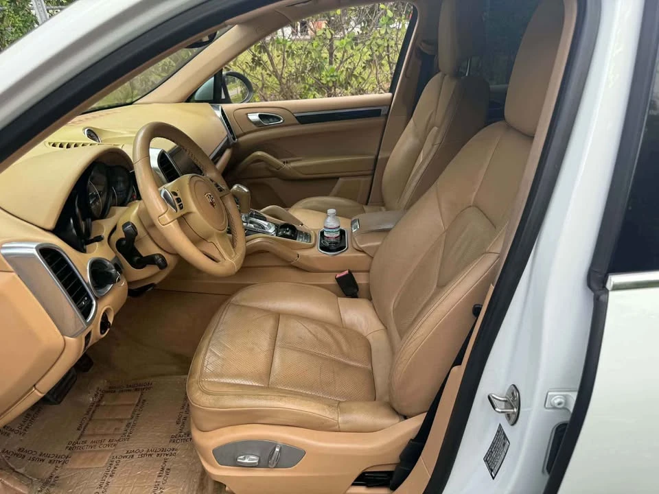 2014 Porsche 958 Cayenne - Image 3 of 7