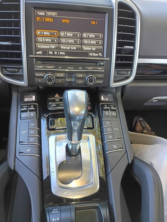 2014 Porsche 958 Cayenne - Image 5 of 20