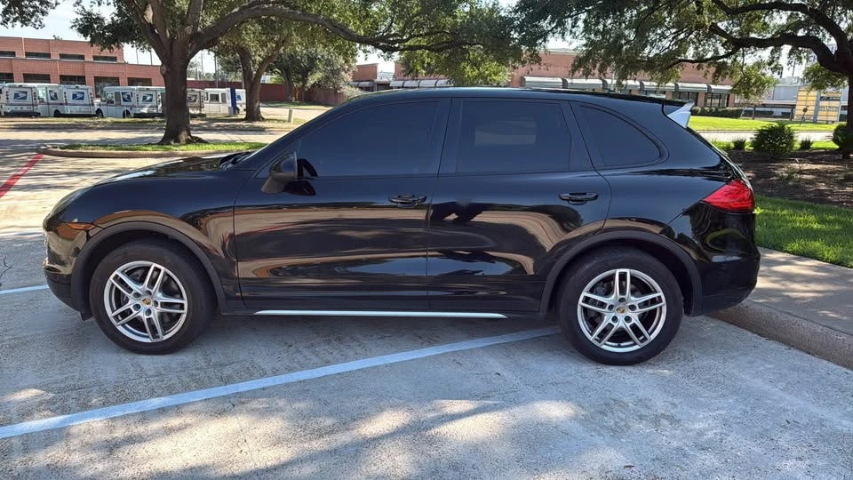 2014 Porsche 958 Cayenne - Image 3 of 9