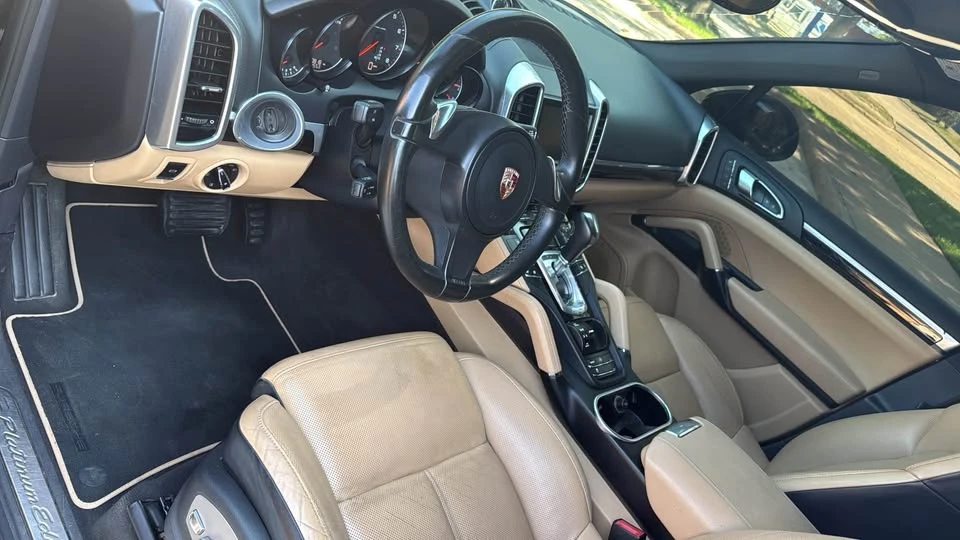 2014 Porsche 958 Cayenne - Image 8 of 9