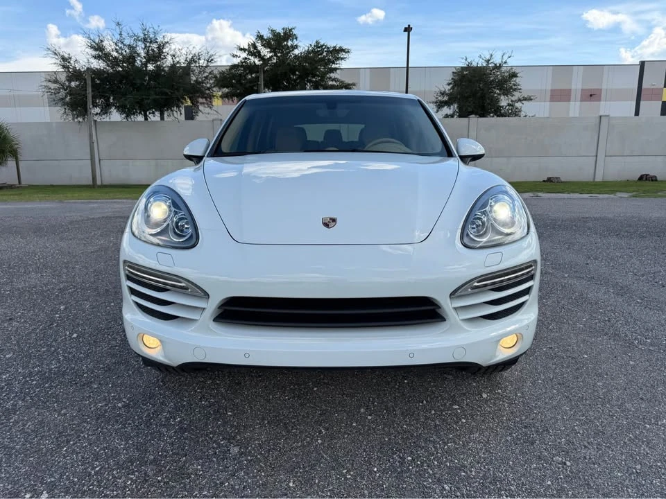 2014 Porsche 958 Cayenne - Image 2 of 20