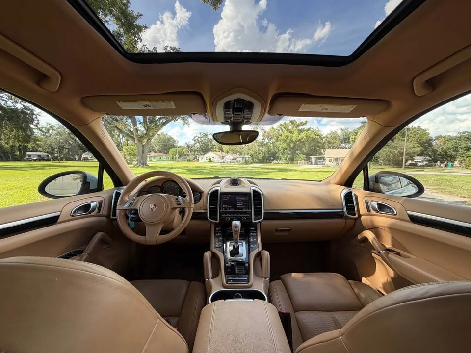 2014 Porsche 958 Cayenne - Image 10 of 20