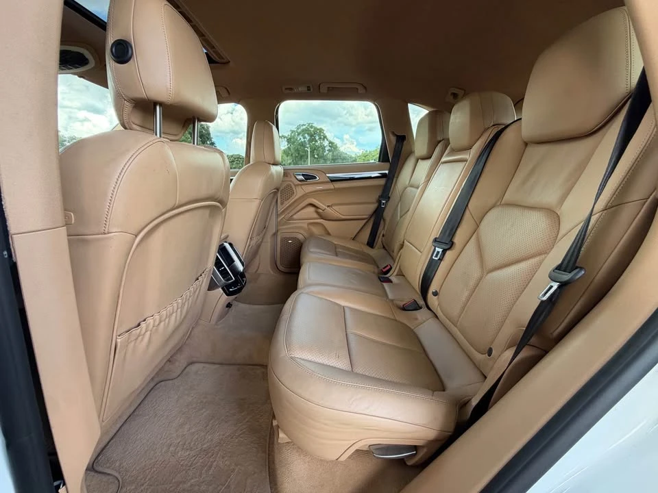 2014 Porsche 958 Cayenne - Image 17 of 20