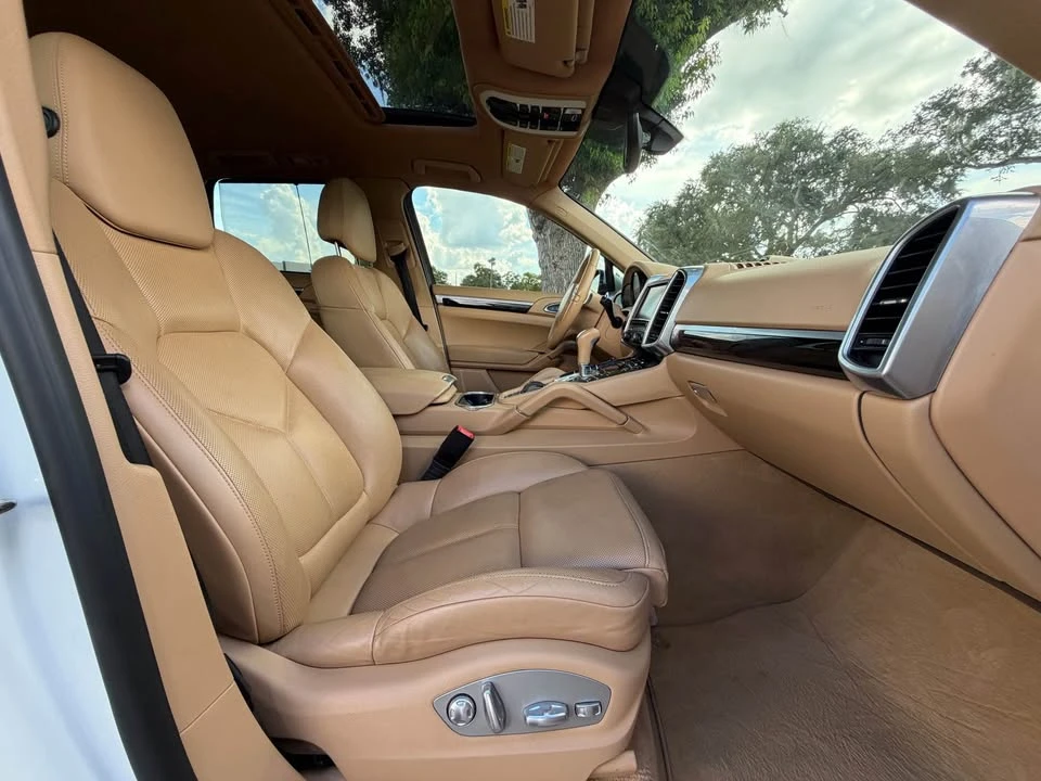 2014 Porsche 958 Cayenne - Image 19 of 20