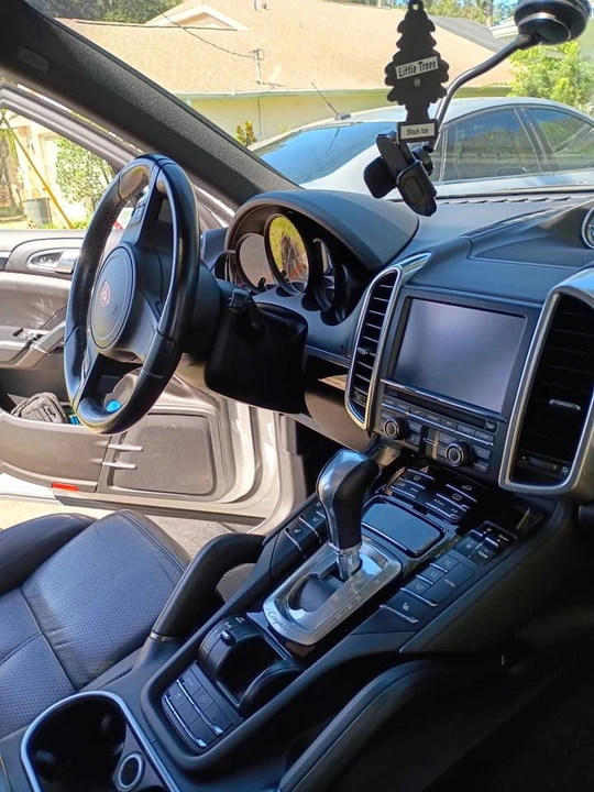 2014 Porsche 958 Cayenne - Image 14 of 20