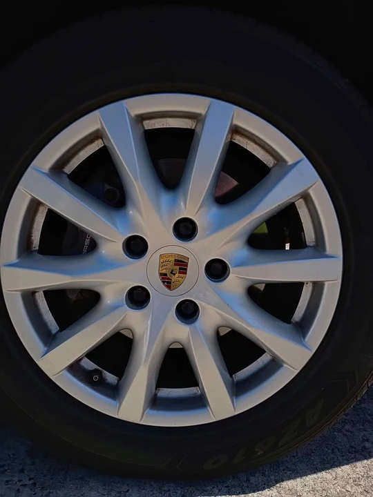 2014 Porsche 958 Cayenne - Image 10 of 20
