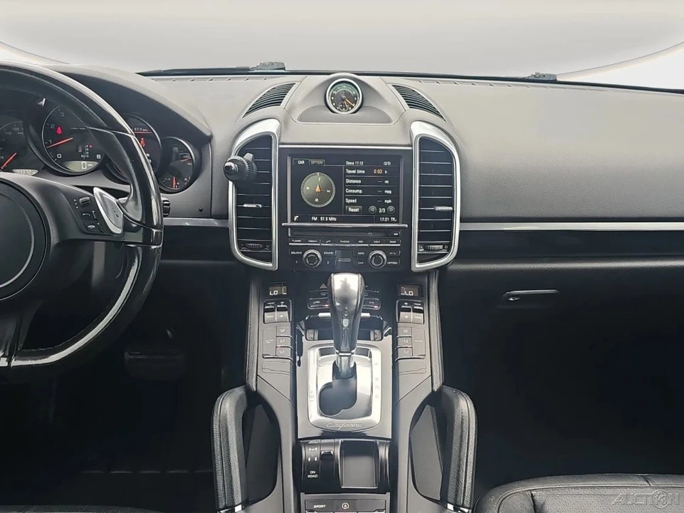 2014 Porsche 958 Cayenne - Image 16 of 21