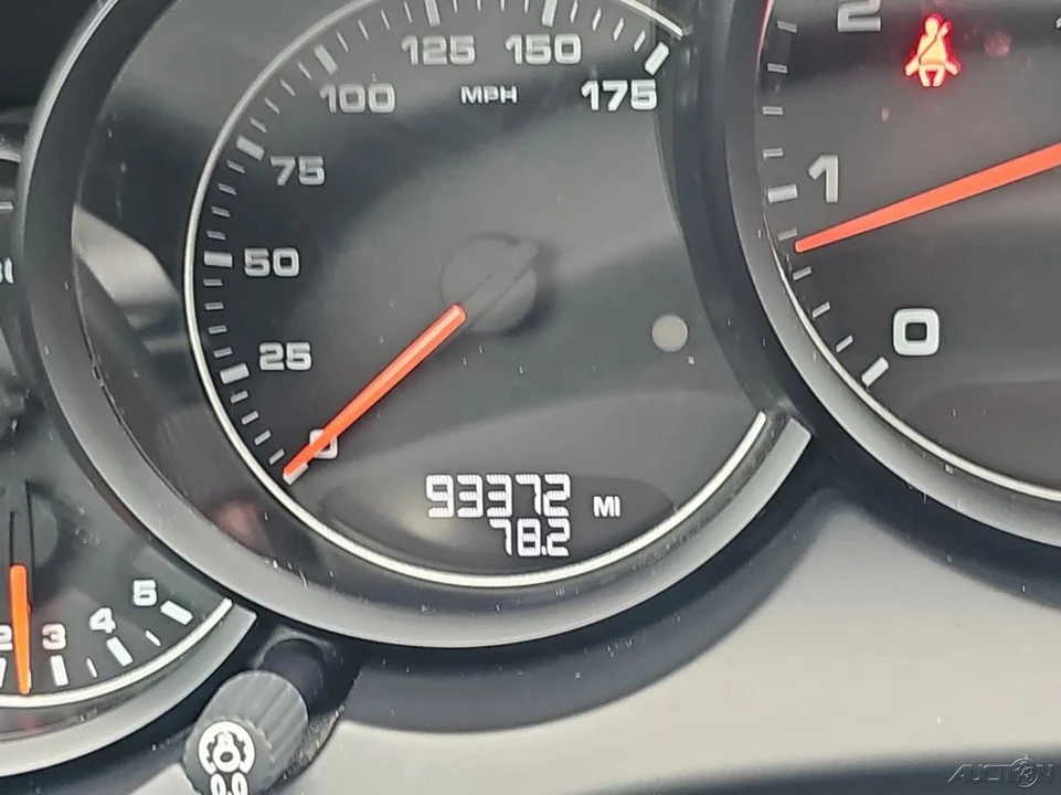 2014 Porsche 958 Cayenne - Image 11 of 21