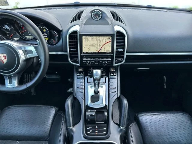 2014 Porsche 958 Cayenne - Image 17 of 21