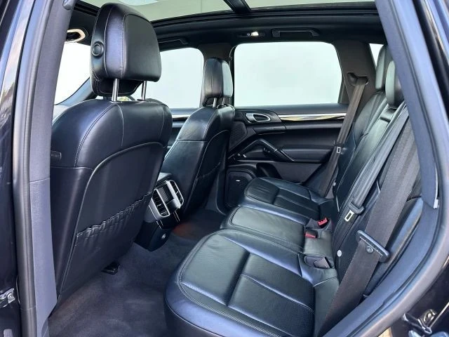2014 Porsche 958 Cayenne - Image 12 of 21