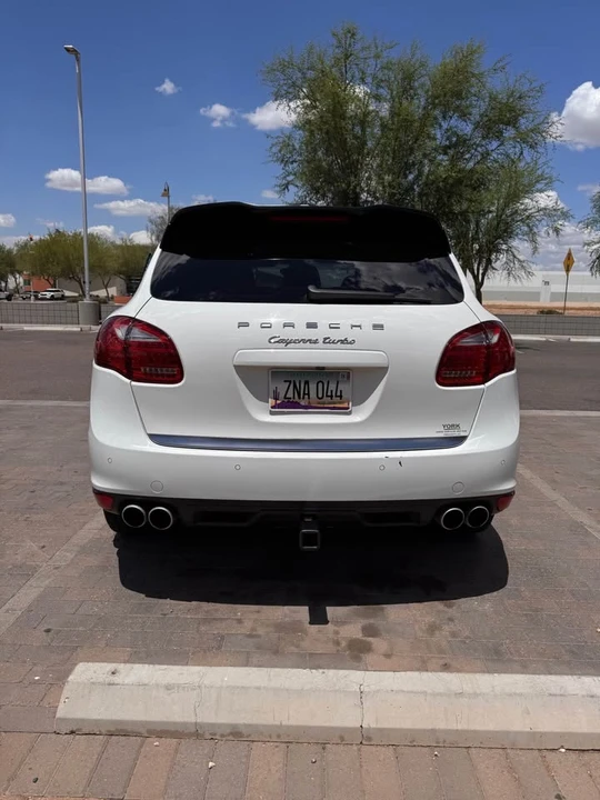 2014 Porsche 958 Cayenne Turbo S - Image 3 of 8