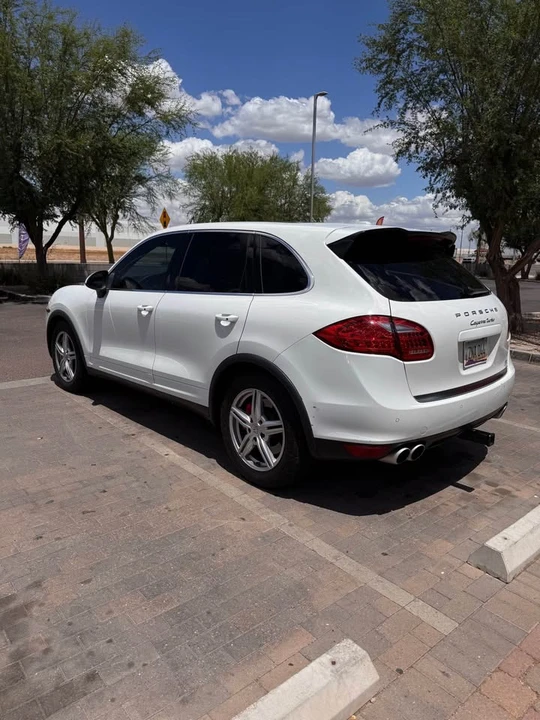 2014 Porsche 958 Cayenne Turbo S - Image 4 of 8