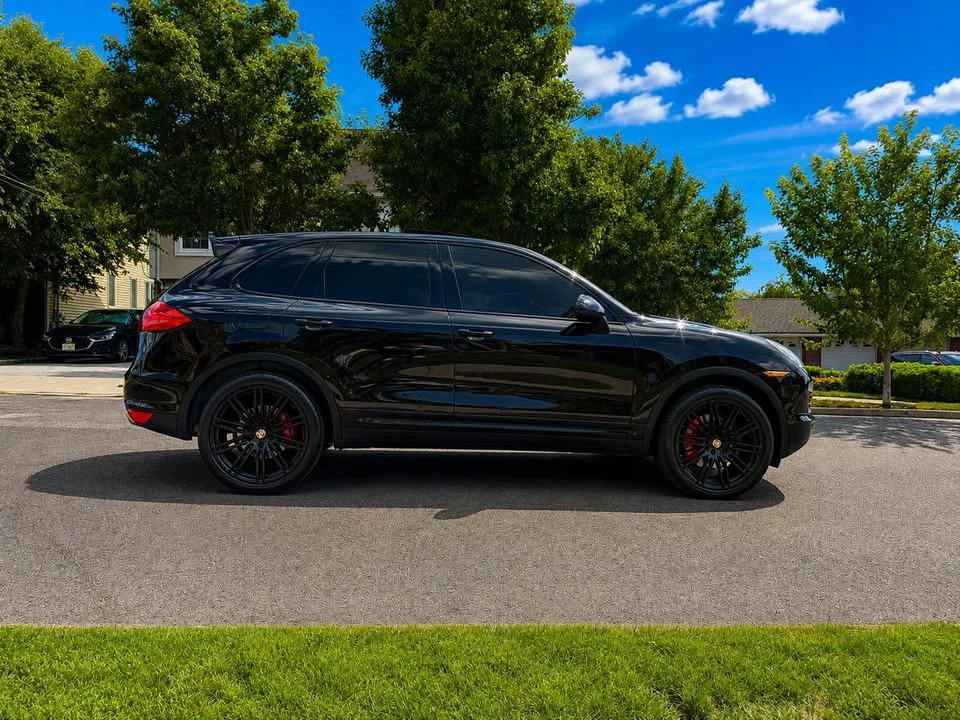 2014 Porsche 958 Cayenne - Image 8 of 20