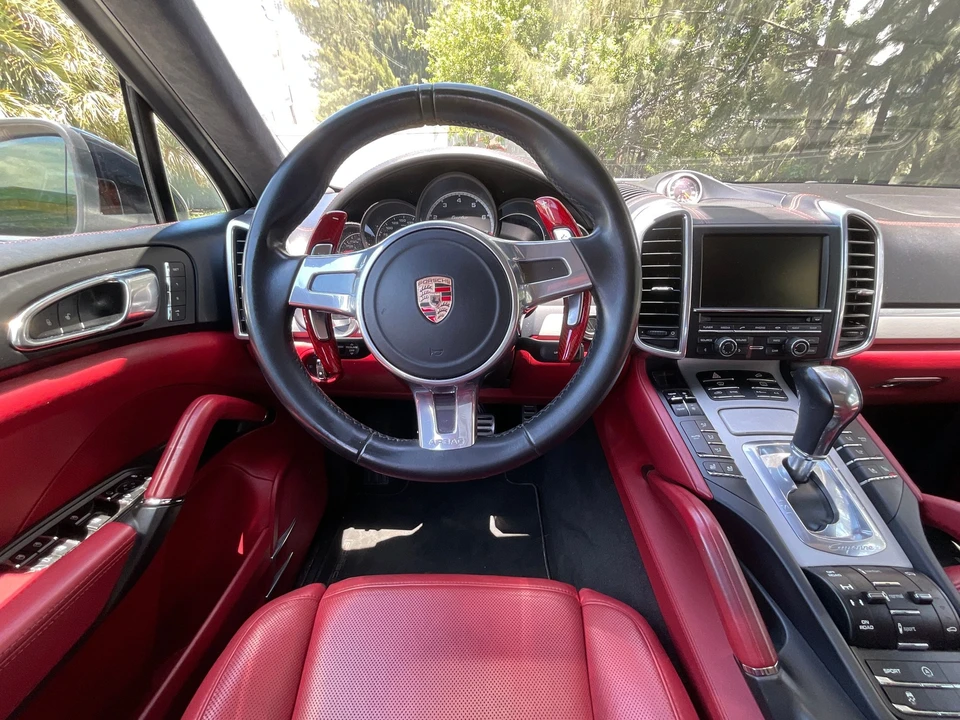 2014 Porsche 958 Cayenne Turbo - Image 16 of 19