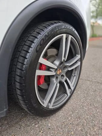 2014 Porsche 958 Cayenne Turbo - Image 7 of 14