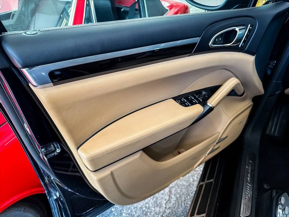 2014 Porsche 958 Cayenne Turbo - Image 17 of 31