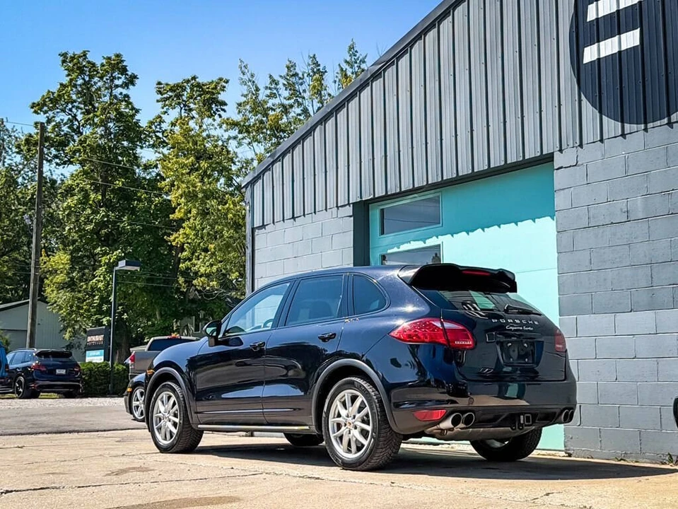 2014 Porsche 958 Cayenne Turbo - Image 4 of 15