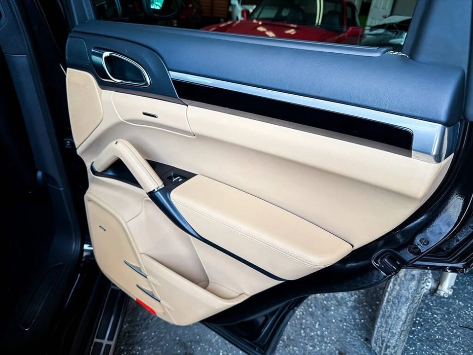 2014 Porsche 958 Cayenne Turbo - Image 25 of 31