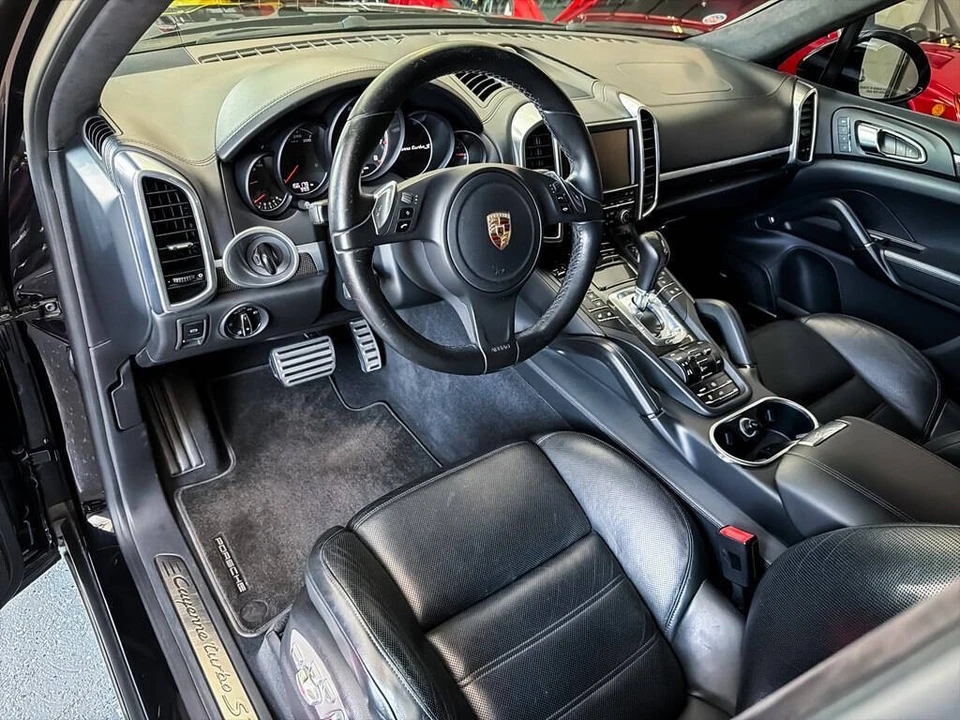 2014 Porsche 958 Cayenne Turbo S - Image 16 of 31