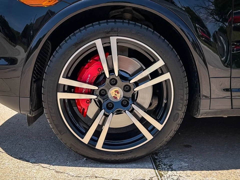 2014 Porsche 958 Cayenne Turbo S - Image 5 of 31