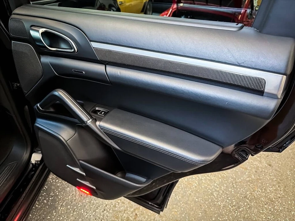 2014 Porsche 958 Cayenne Turbo S - Image 25 of 31