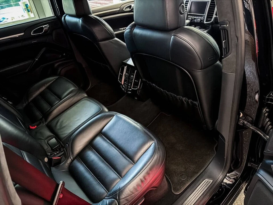 2014 Porsche 958 Cayenne Turbo S - Image 24 of 31