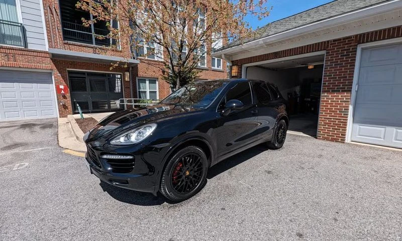 2014 Porsche 958 Cayenne Turbo S - Image 2 of 27