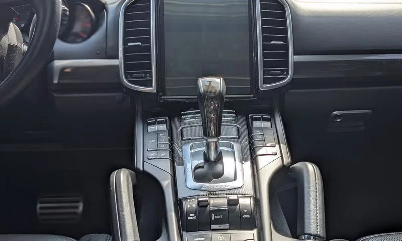 2014 Porsche 958 Cayenne Turbo S - Image 7 of 27