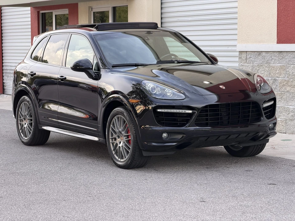 2014 Porsche 958 Cayenne Turbo S - Image 27 of 31