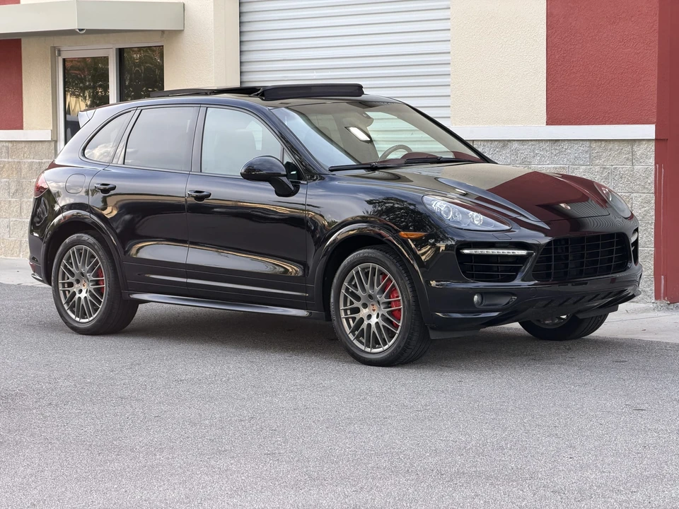 2014 Porsche 958 Cayenne Turbo S - Image 25 of 31
