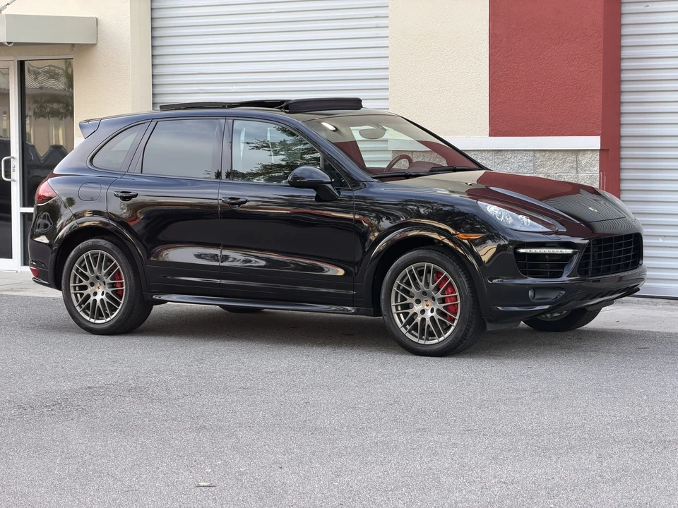 2014 Porsche 958 Cayenne Turbo S - Image 24 of 31