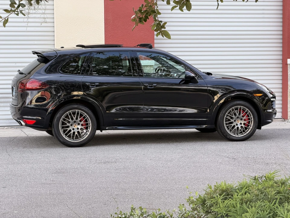 2014 Porsche 958 Cayenne Turbo S - Image 21 of 31