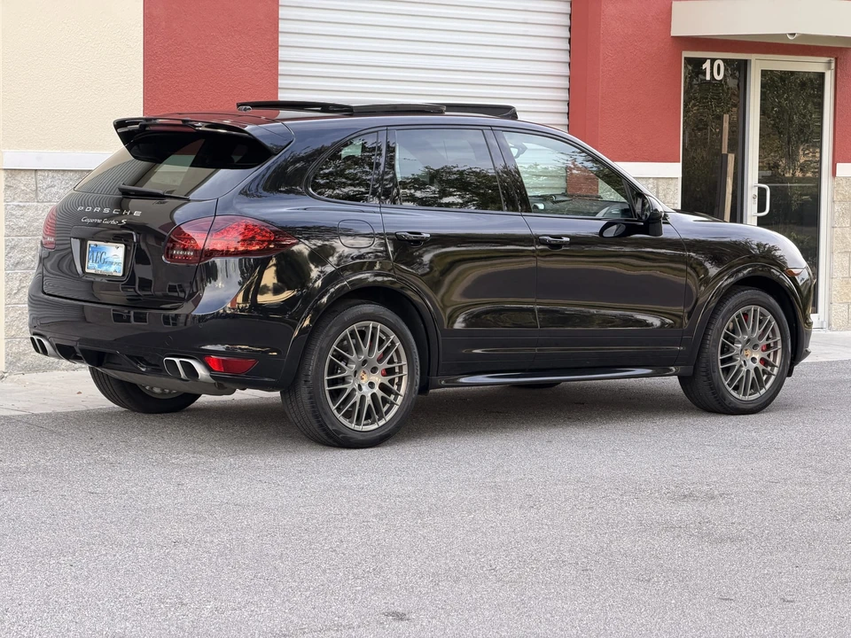 2014 Porsche 958 Cayenne Turbo S - Image 19 of 31