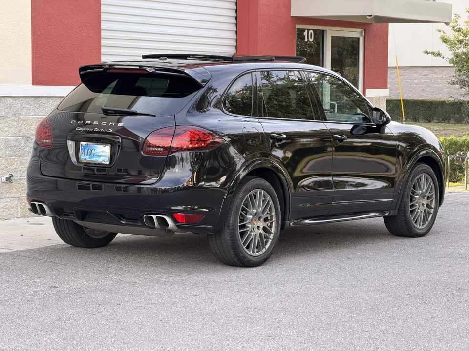 2014 Porsche 958 Cayenne Turbo S - Image 18 of 31