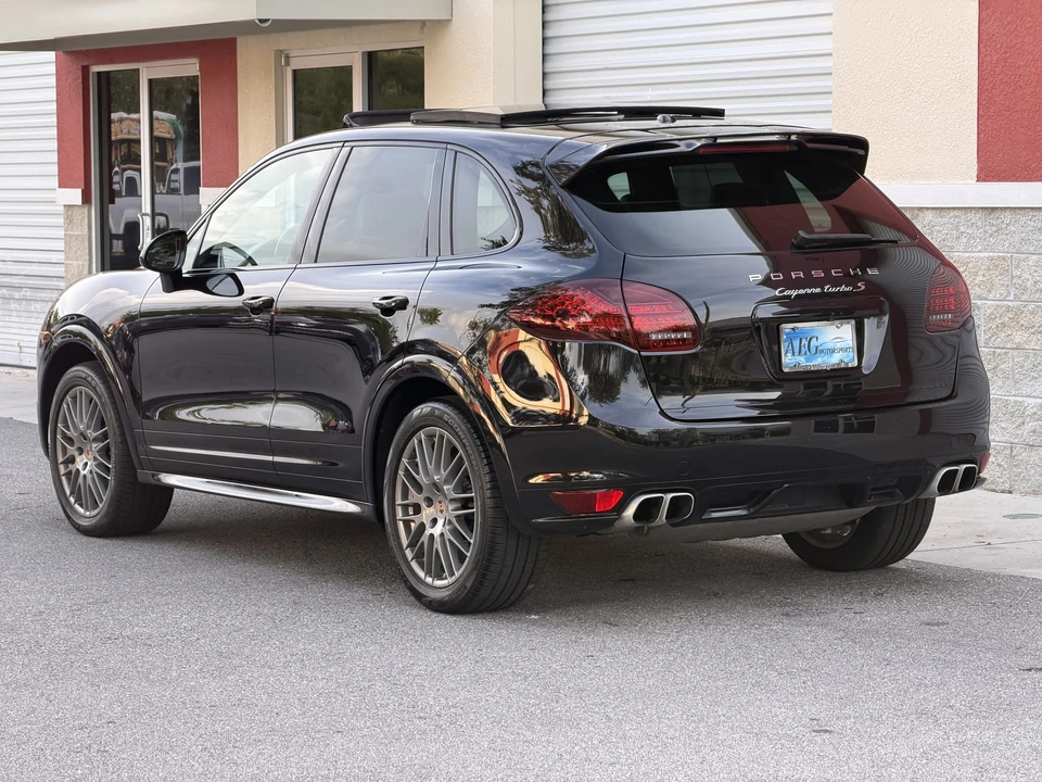 2014 Porsche 958 Cayenne Turbo S - Image 14 of 31