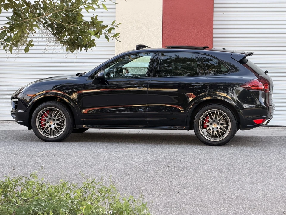 2014 Porsche 958 Cayenne Turbo S - Image 9 of 31