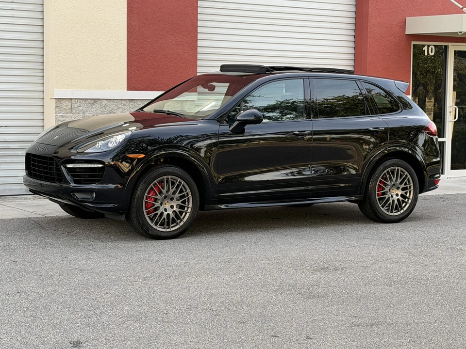 2014 Porsche 958 Cayenne Turbo S - Image 7 of 31