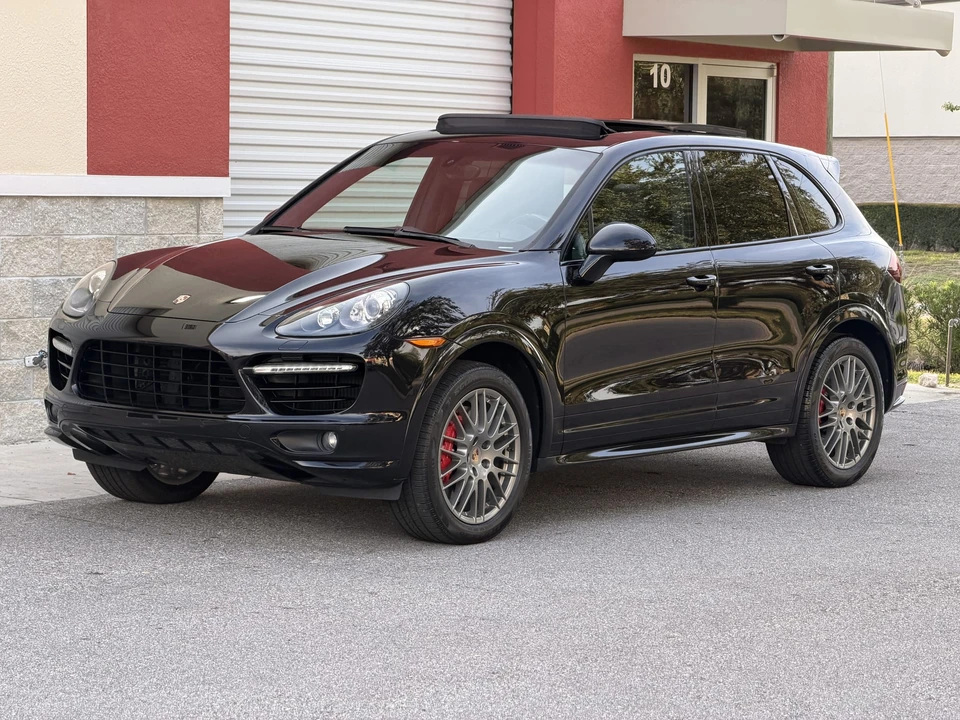 2014 Porsche 958 Cayenne Turbo S - Image 5 of 31