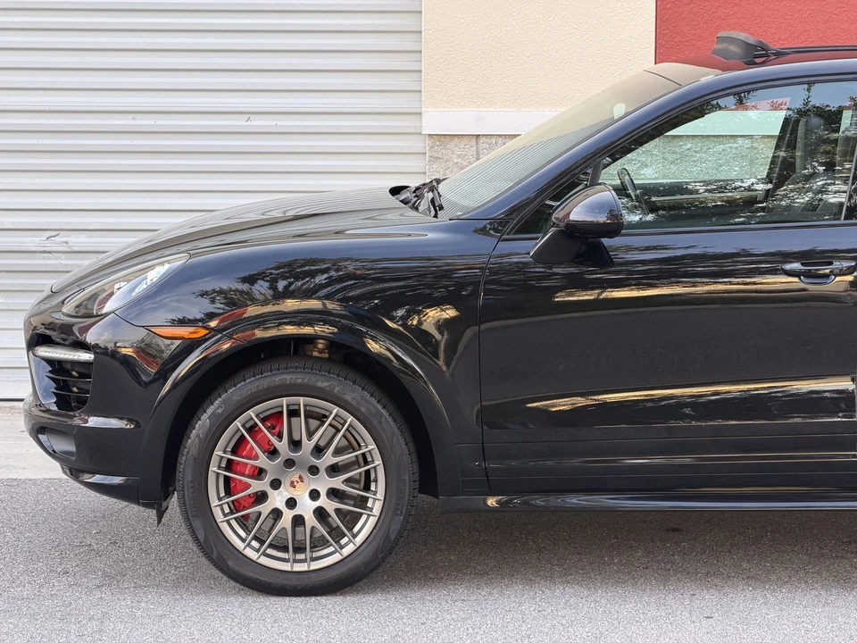 2014 Porsche 958 Cayenne Turbo S - Image 30 of 31