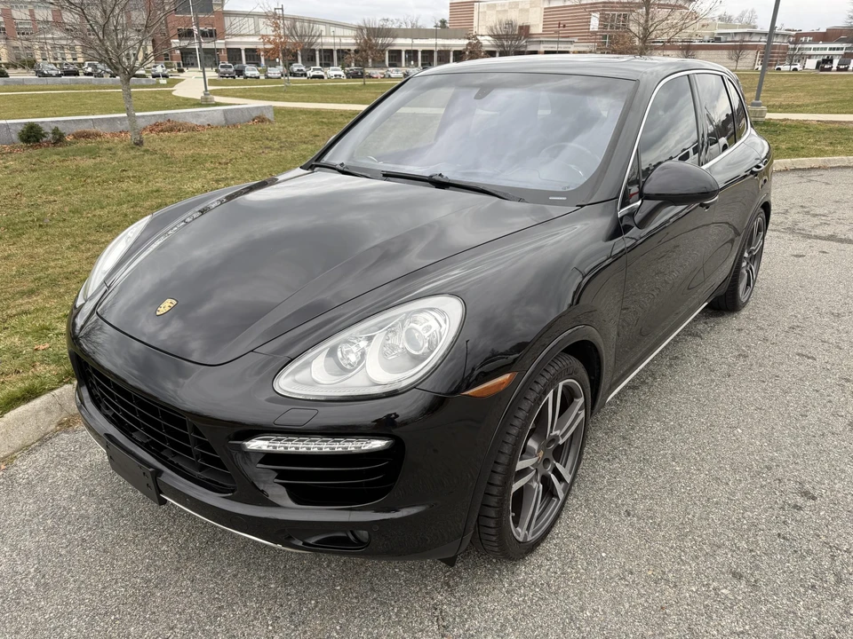 2014 Porsche 958 Cayenne Turbo - Image 9 of 31