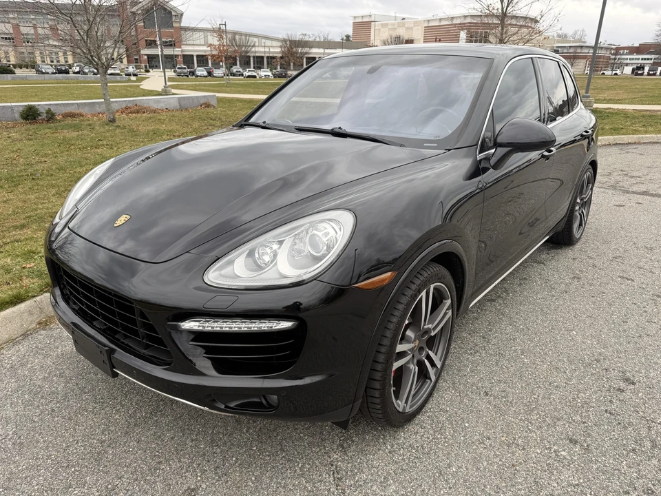 2014 Porsche 958 Cayenne Turbo - Image 10 of 31