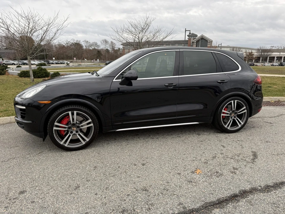 2014 Porsche 958 Cayenne Turbo - Image 26 of 31