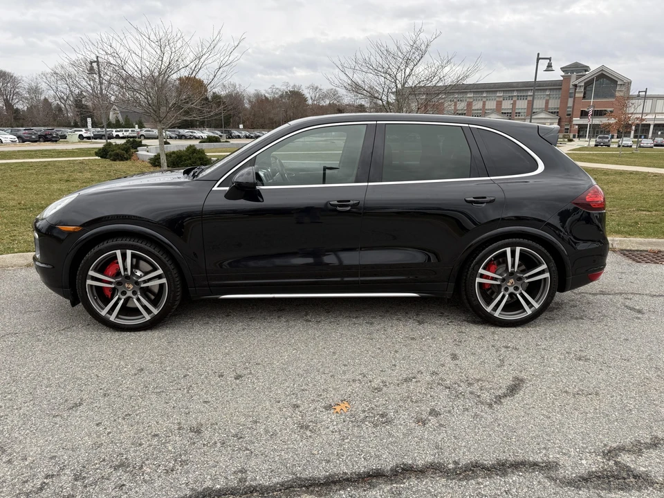 2014 Porsche 958 Cayenne Turbo - Image 27 of 31