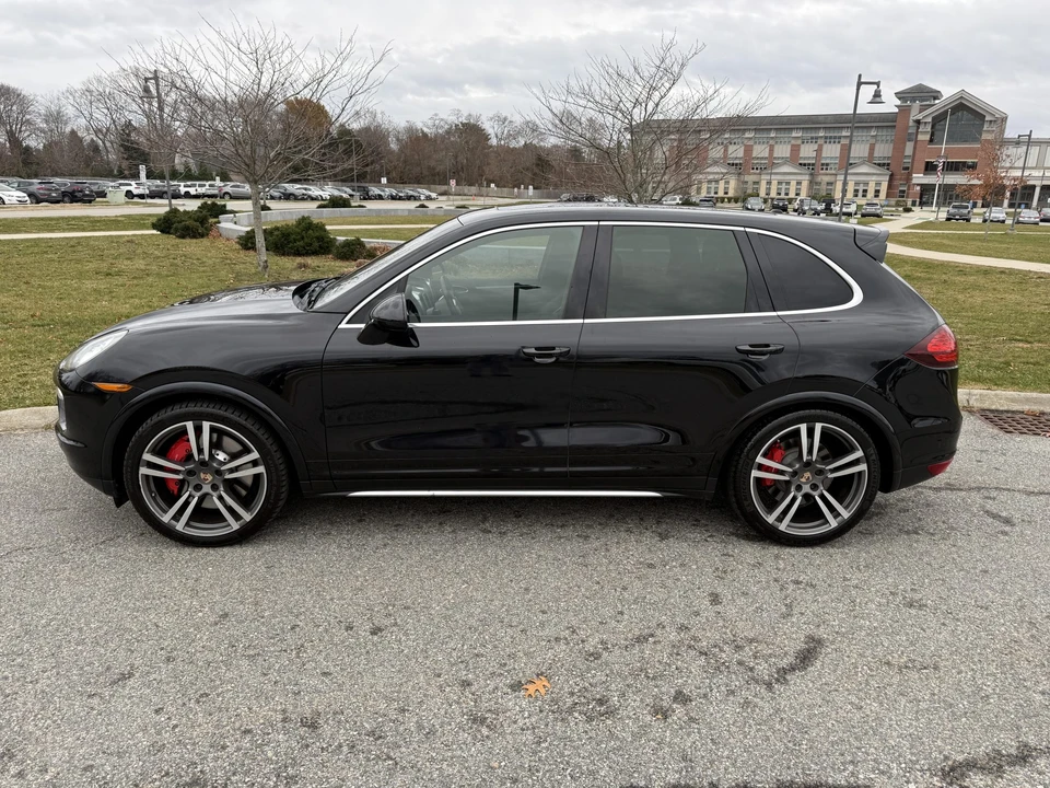 2014 Porsche 958 Cayenne Turbo - Image 28 of 31