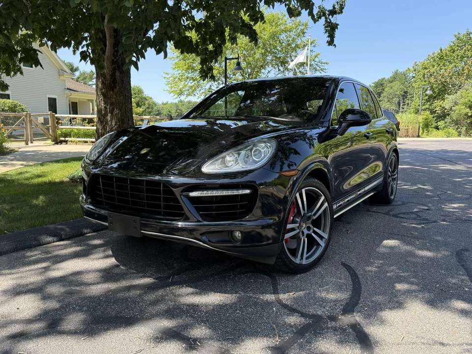 2014 Porsche 958 Cayenne Turbo S - Image 6 of 31