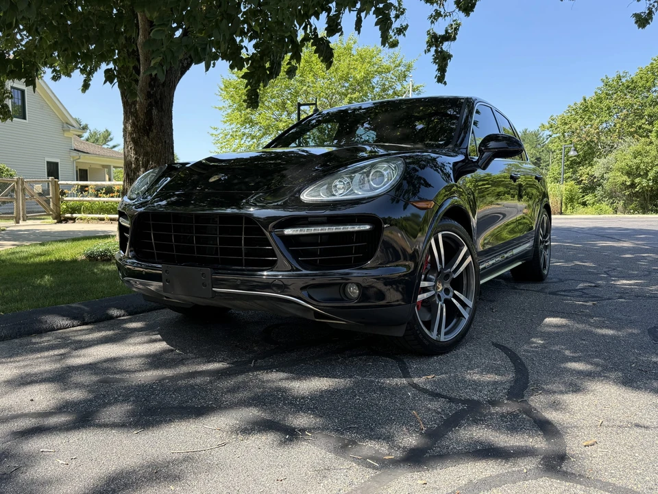 2014 Porsche 958 Cayenne Turbo S - Image 7 of 31