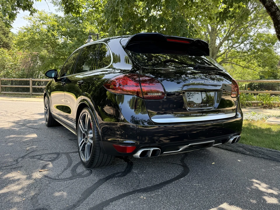 2014 Porsche 958 Cayenne Turbo S - Image 24 of 31